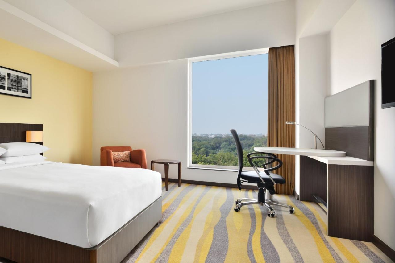 Fairfield By Marriott Ahmedabad Hotel Luaran gambar